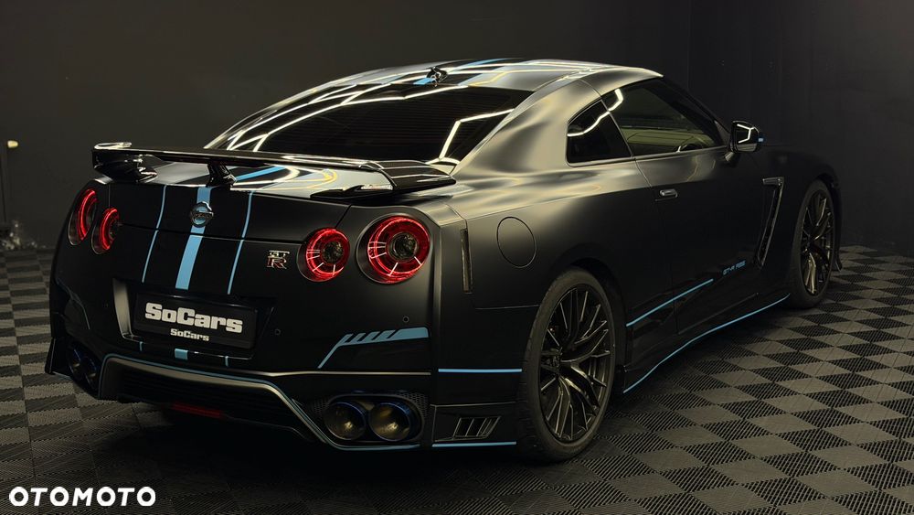 Nissan GT-R Black Edition - 11