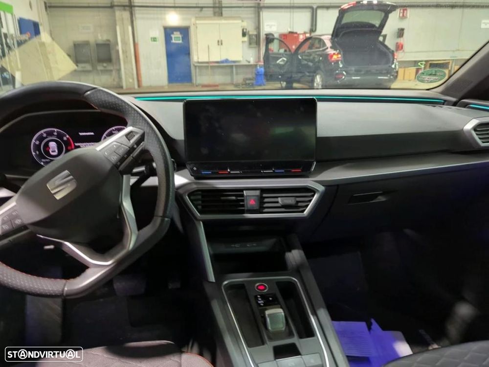 SEAT Leon ST 2.0 TDI DSG FR - 4