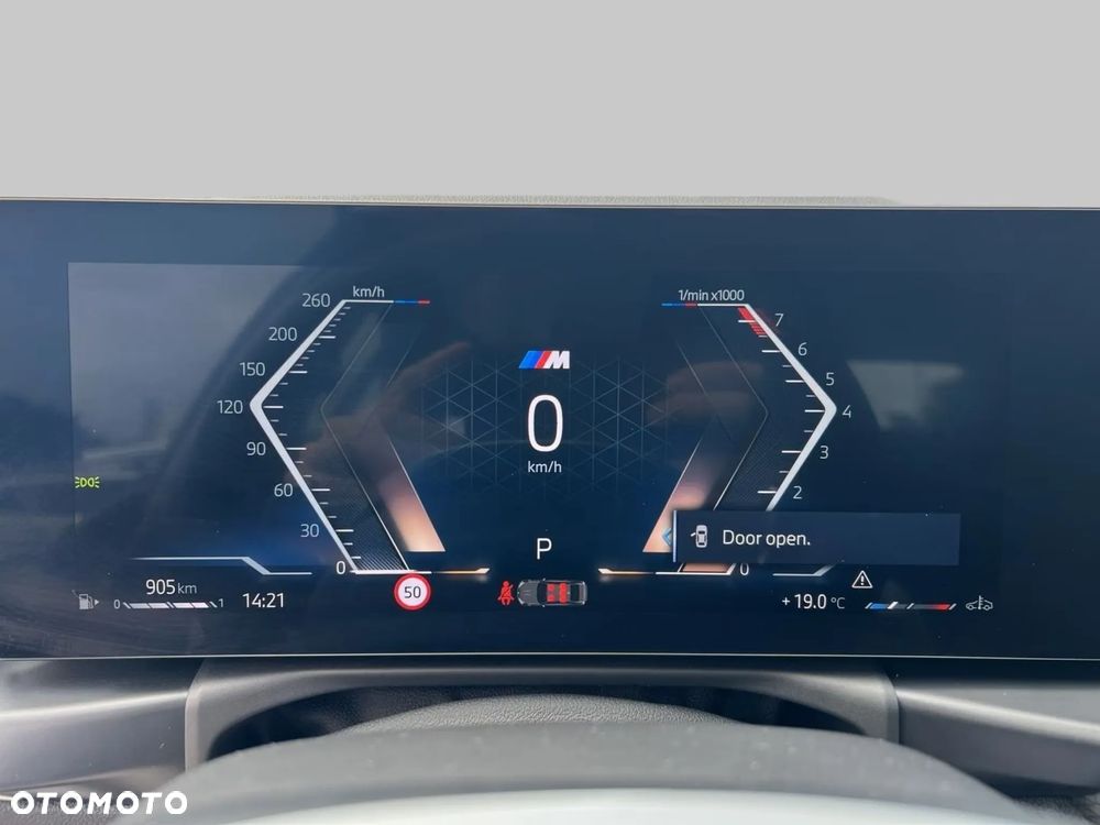 BMW Seria 3 318i M Sport - 14