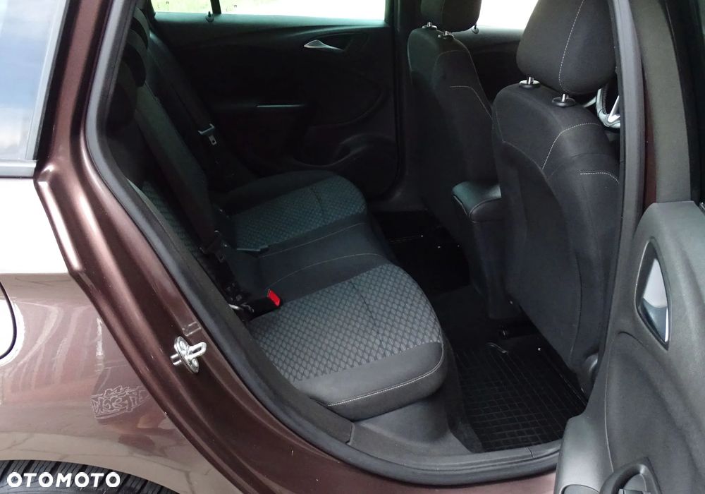 Opel Astra 1.4 T Elite - 20