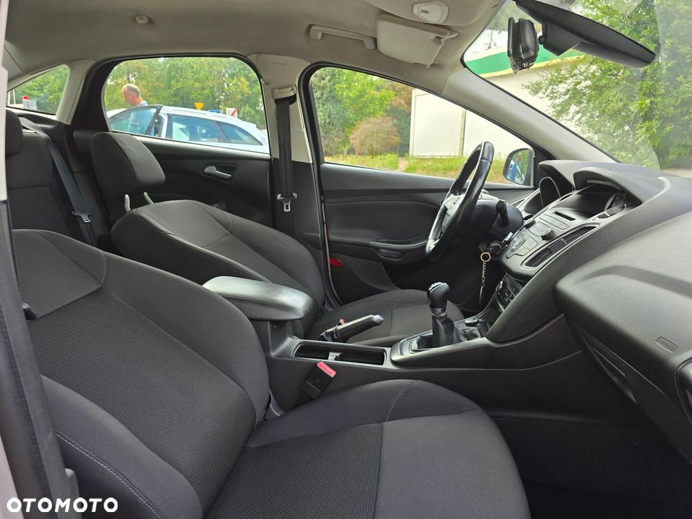 Ford Focus 1.6 Gold X - 31