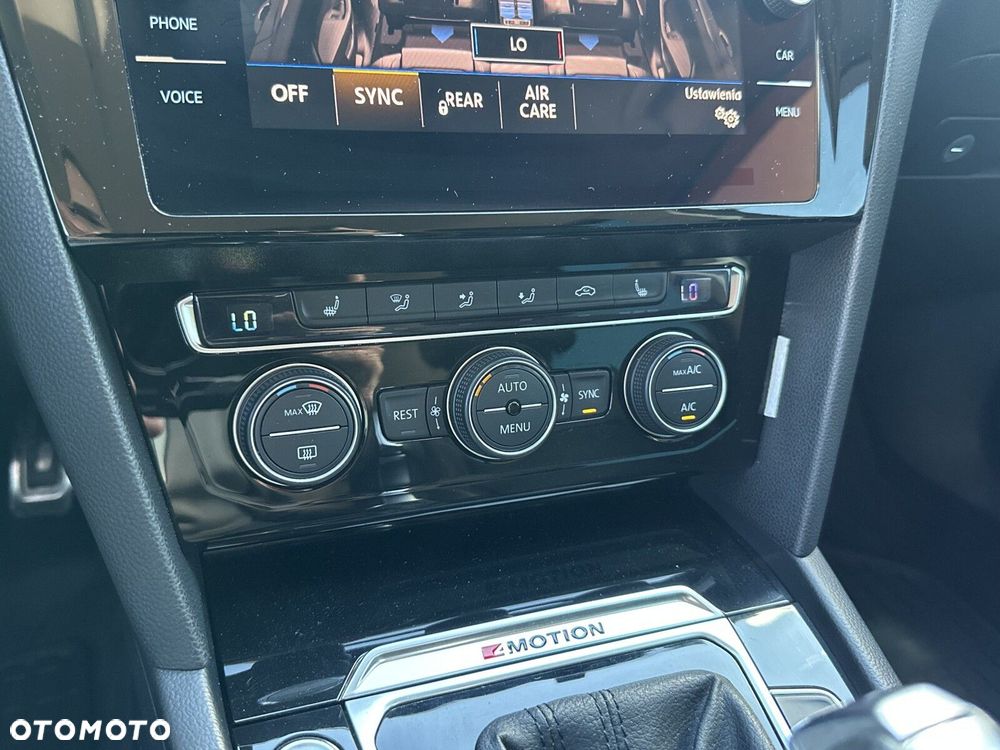 Volkswagen Passat - 26