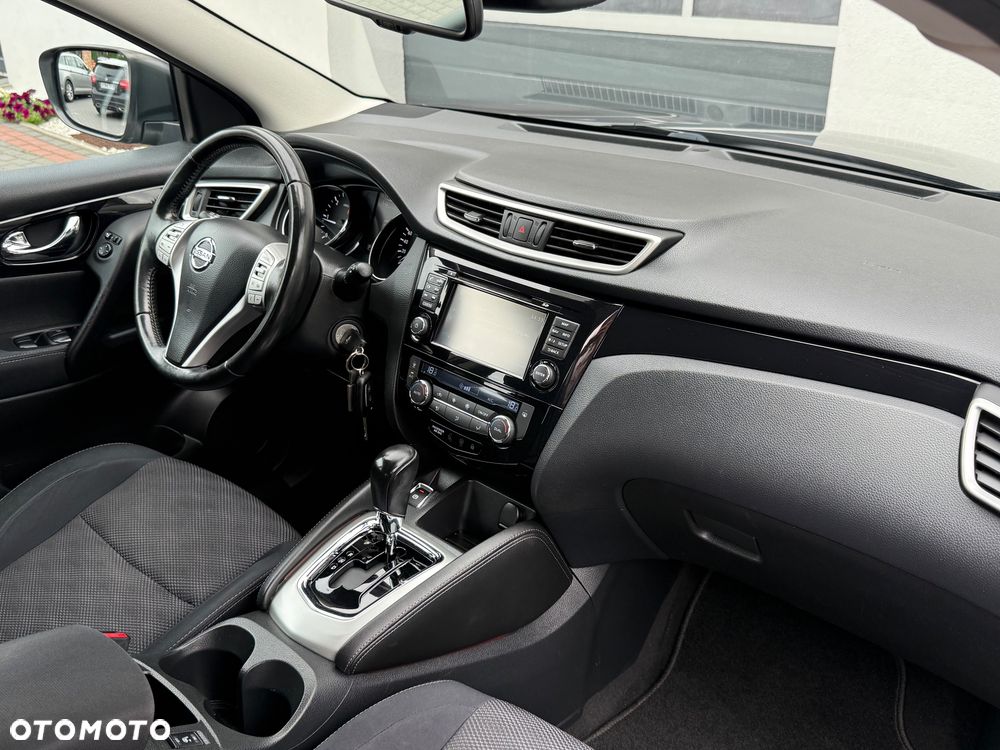 Nissan Qashqai 1.6 DCi Tekna Xtronic EU6 - 17