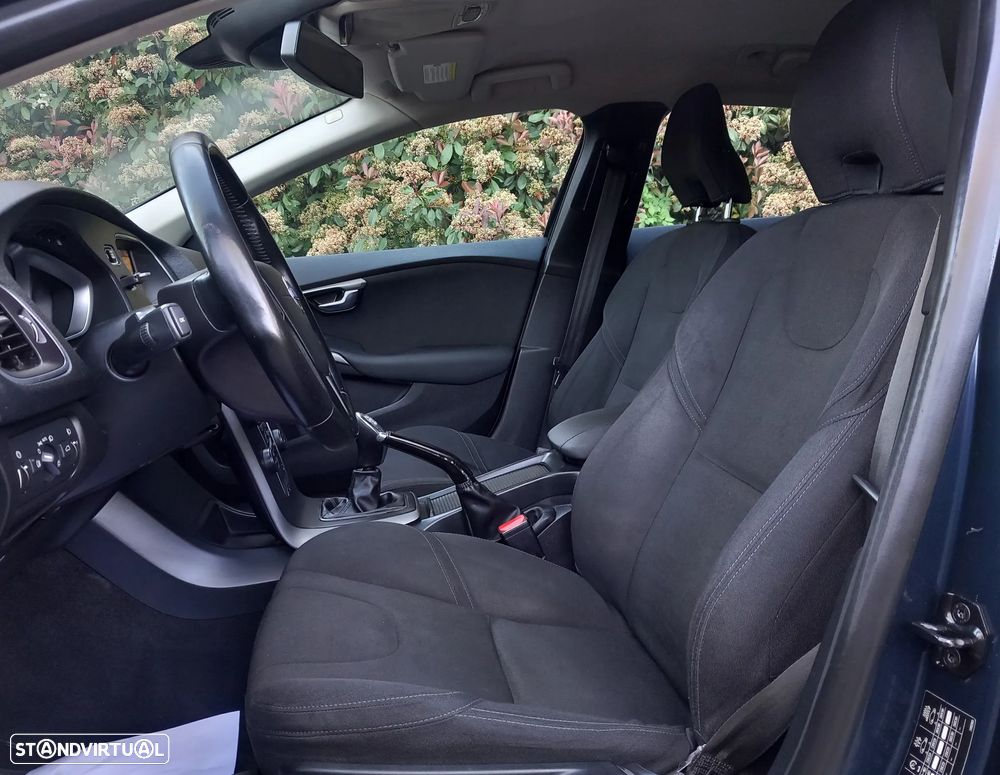 Volvo V40 D2 Summum - 5