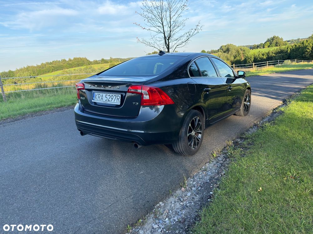 Volvo S60 T3 Summum - 4