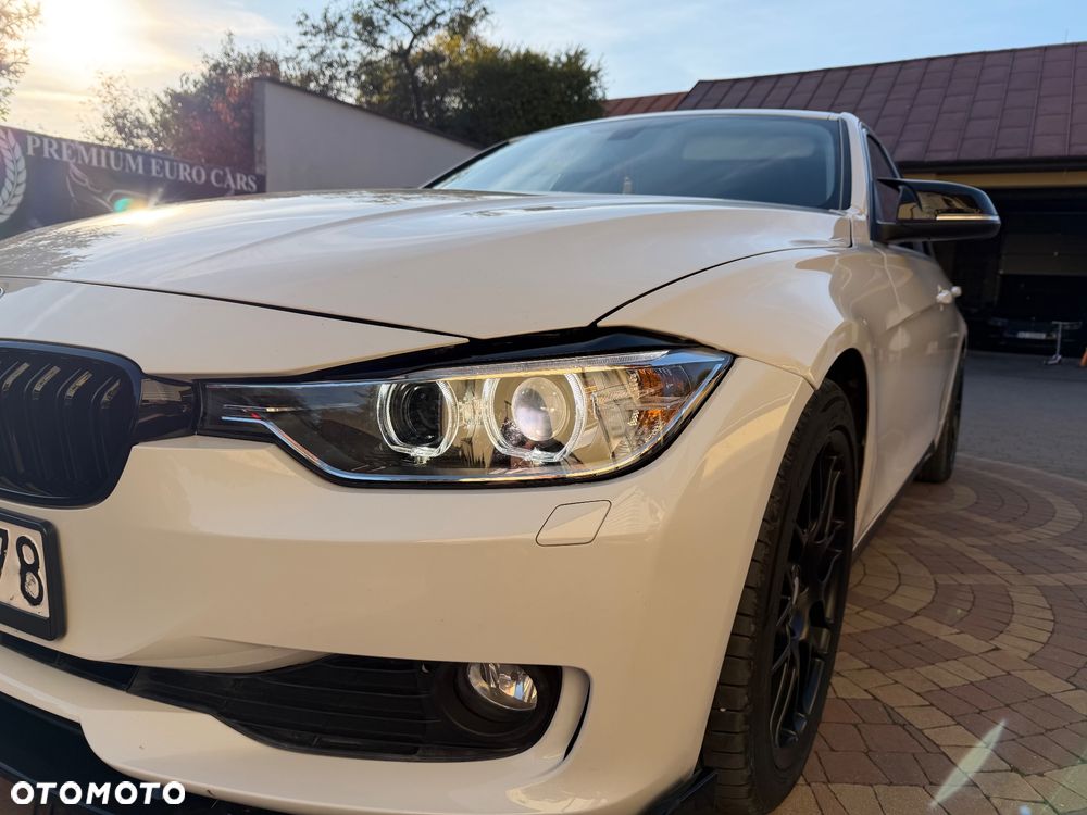 BMW Seria 3 - 38