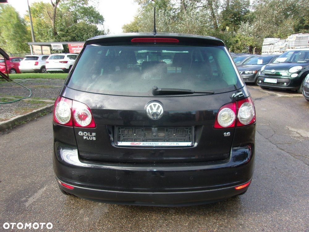Volkswagen Golf Plus - 11