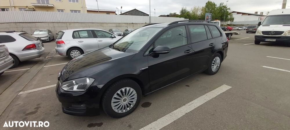 Volkswagen Golf - 8