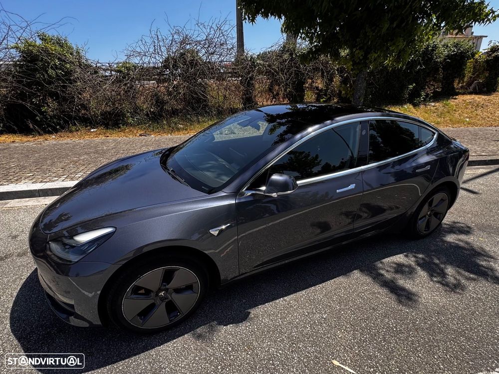 Tesla Model 3 - 7