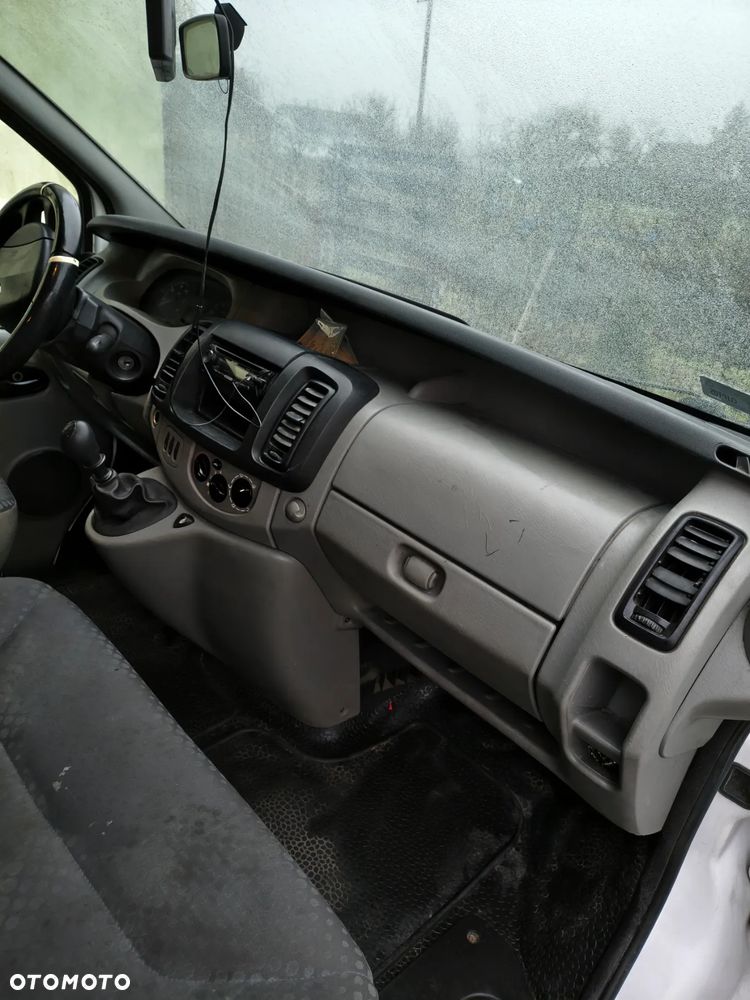 Renault Trafic - 12