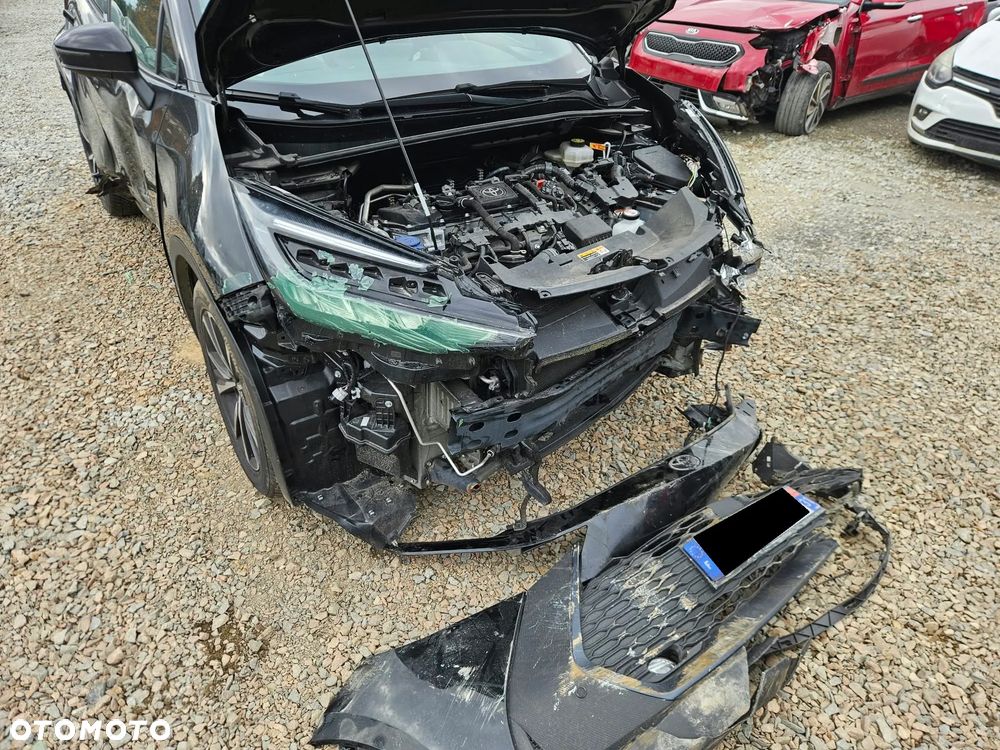Toyota C-HR 1.8 Hybrid Team Deutschland - 18
