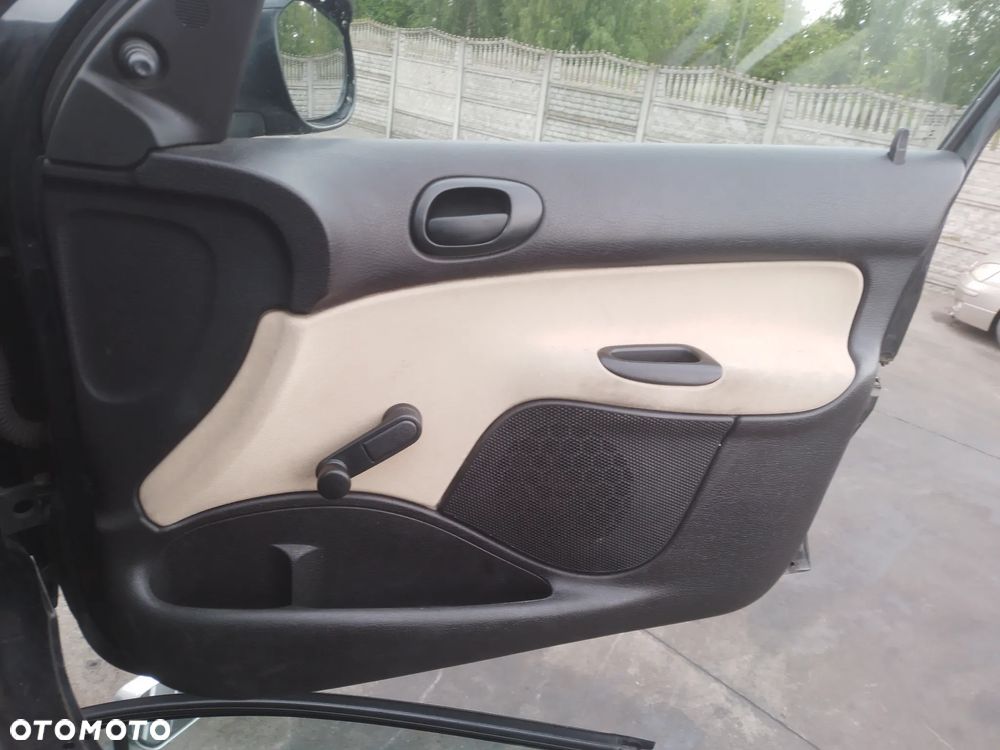 PEUGEOT 206 1.1 i (TU1JP) KOLOR EXLD LUSTERKO ZEWNĘTRZNE PRAWE LEWE - 23