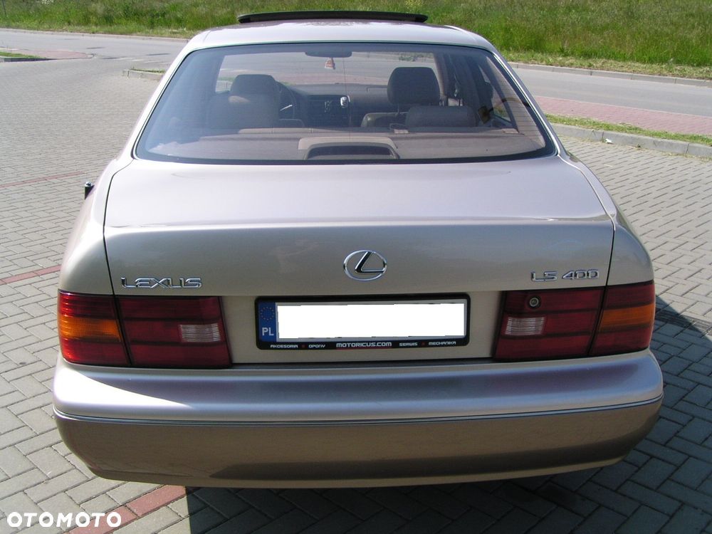 Lexus LS - 16
