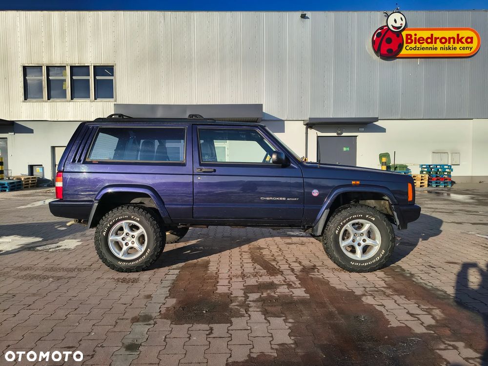 Jeep Cherokee - 2
