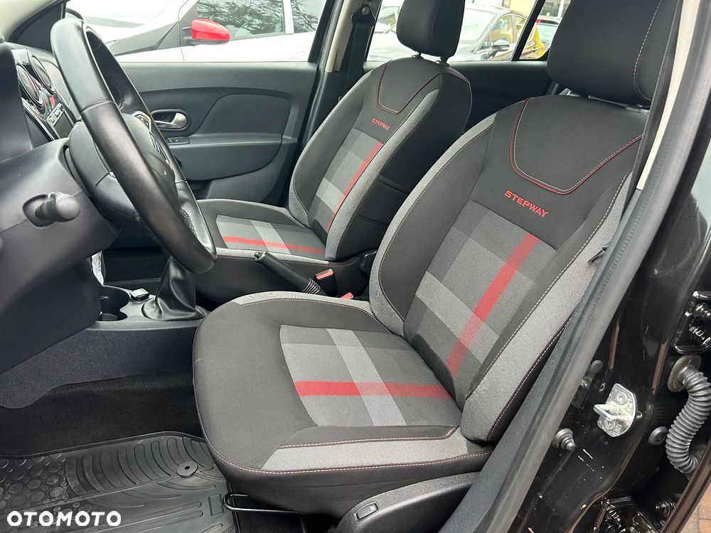 Dacia Logan MCV TCe 90 S&S Stepway Celebration - 9