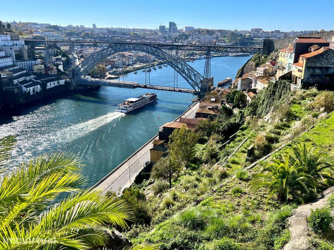 Uma encantadora Jóia com sauna sobre o Douro - T1 com vistas deslumbra - Grande imagem: 5/40