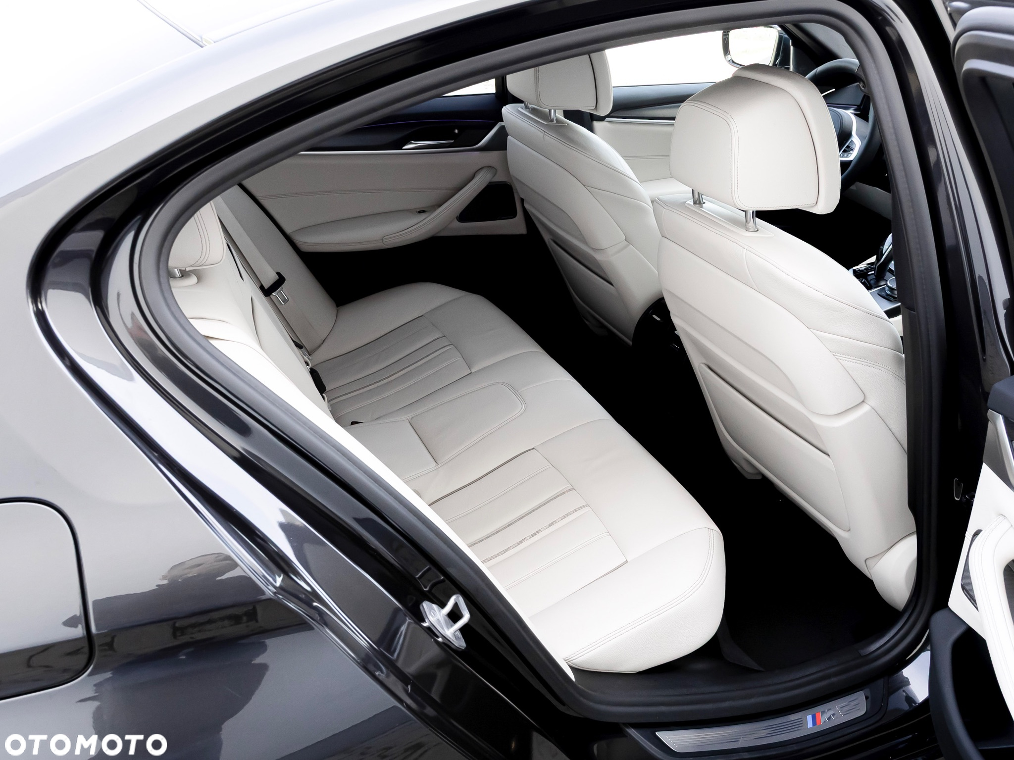 BMW Seria 5 520d xDrive M Sport sport - 33