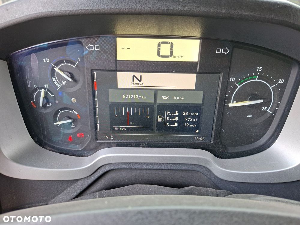 Renault T 460 - 23