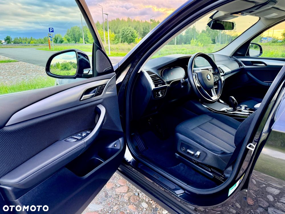 BMW X3 xDrive30e Business Edition sport - 17
