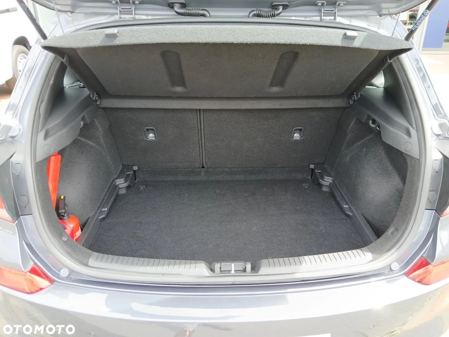 Hyundai i30 1.4 Classic + - 24