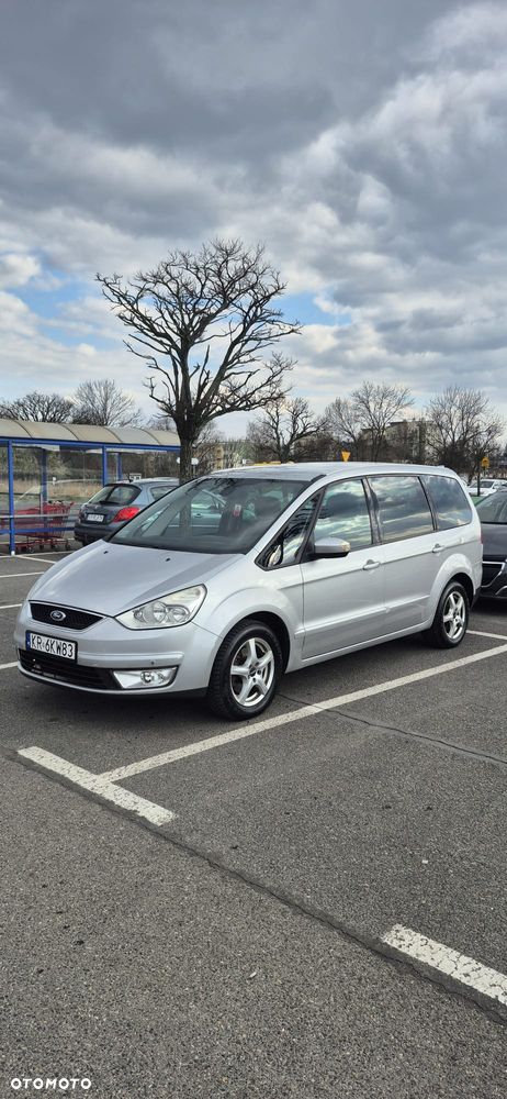 Ford Galaxy 2.0 Ghia - 3