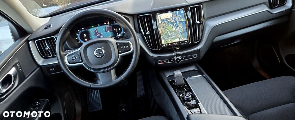 Volvo XC 60 B4 D Geartronic Momentum Pro - 25