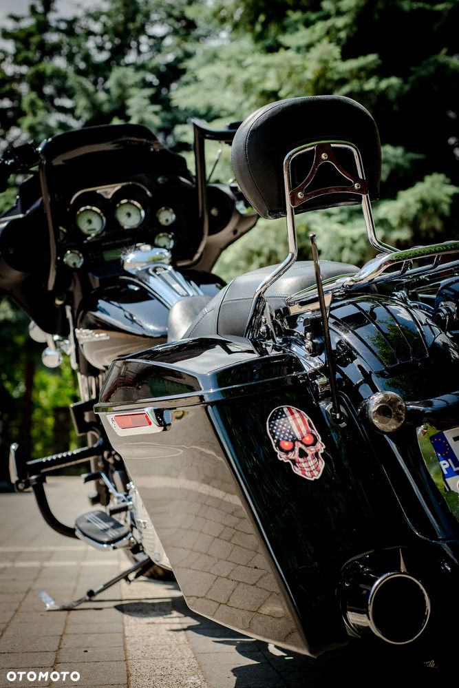 Harley-Davidson Touring Street Glide - 31