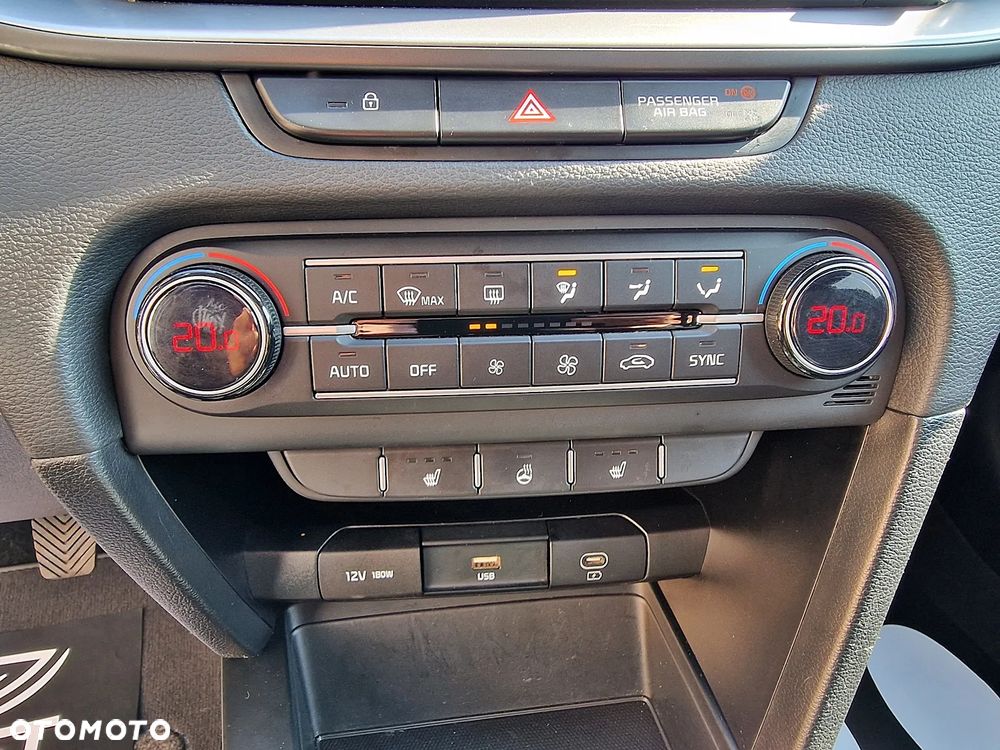 Kia Ceed 1.0 T-GDI L Business Line - 18