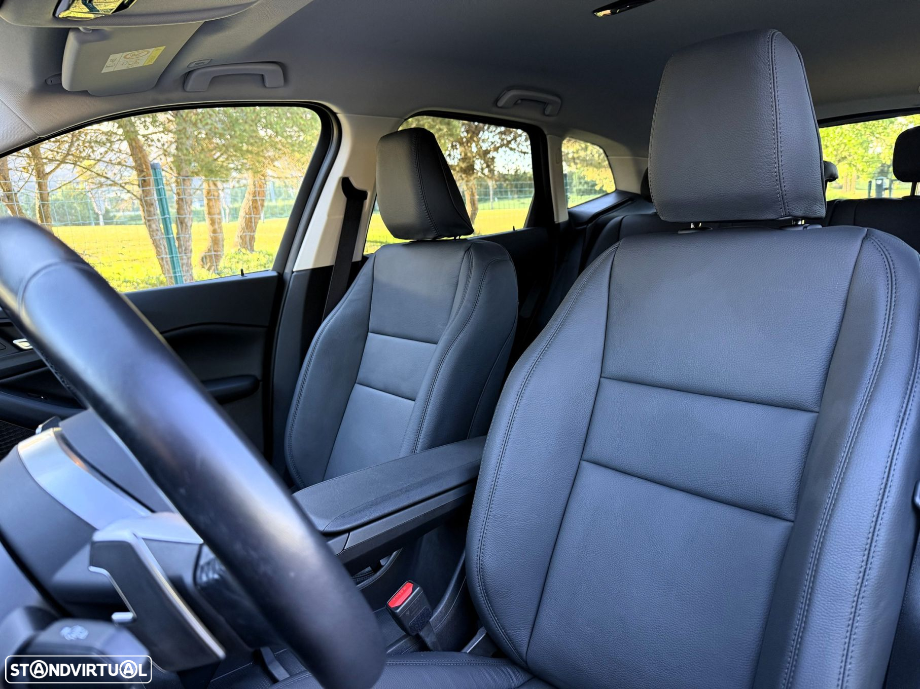 BMW 225xe Active Tourer - 28