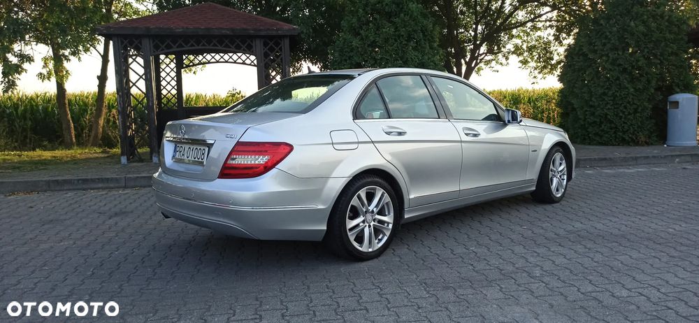 Mercedes-Benz Klasa C 180 T CDI DPF (BlueEFFICIENCY) Avantgarde - 10