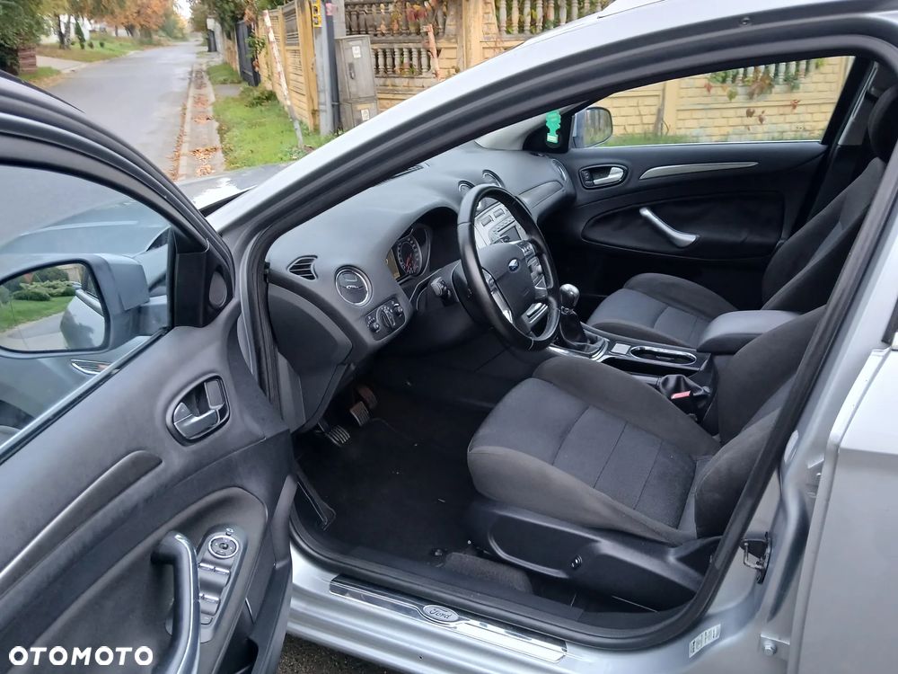 Ford Mondeo Turnier 2.0 Titanium - 20