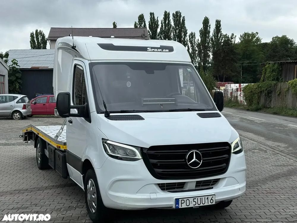 Mercedes-Benz Sprinter - 13