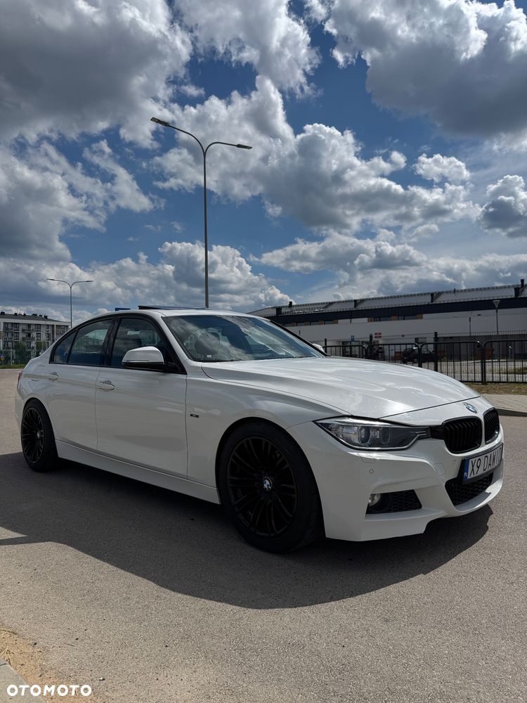BMW Seria 3 320d DPF Edition Sport - 13