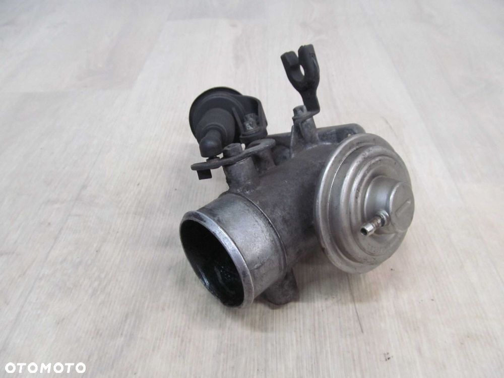MERCEDES W202 W210 2.2CDI ZAWOR EGR 6110980417 - 1