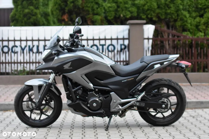Honda NC - 20