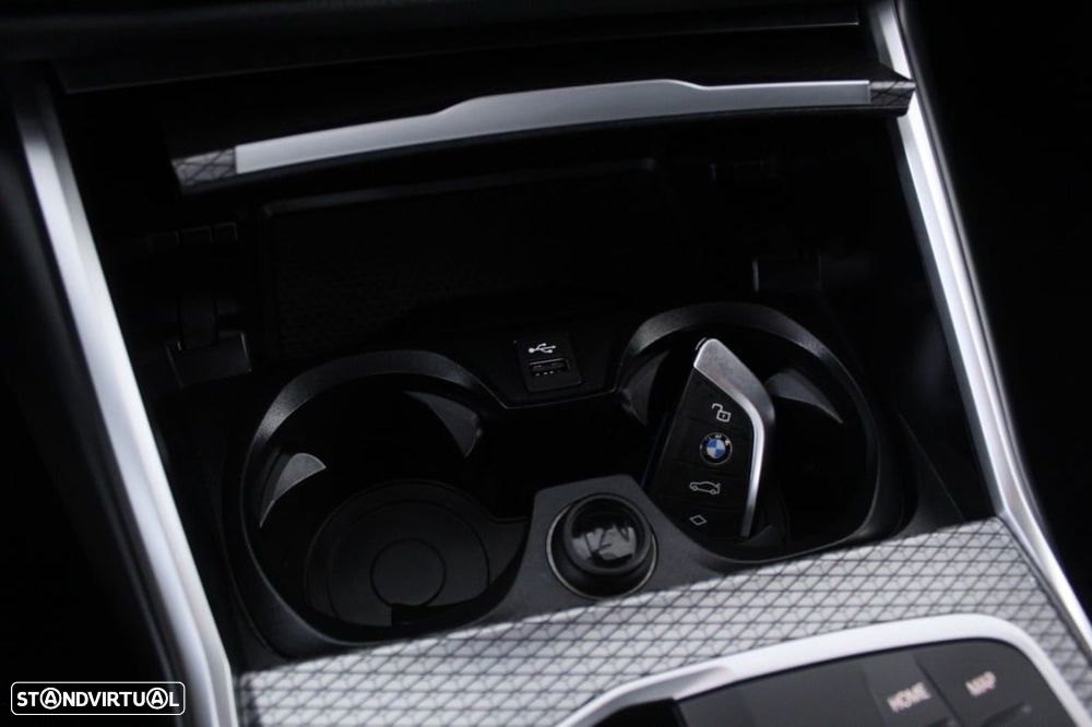 BMW 320 d Touring Pack M Auto - 29