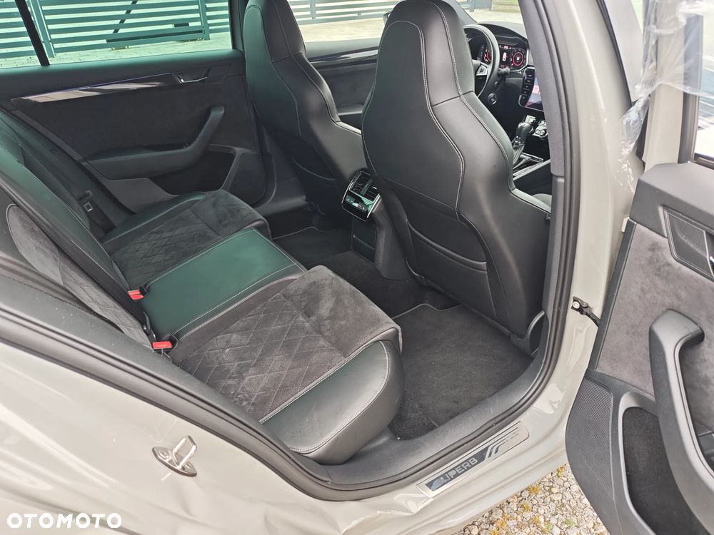 Skoda Superb 2.0 TSI 4x4 DSG Sportline - 13
