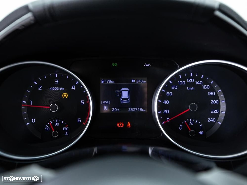 Kia Ceed SW - 23