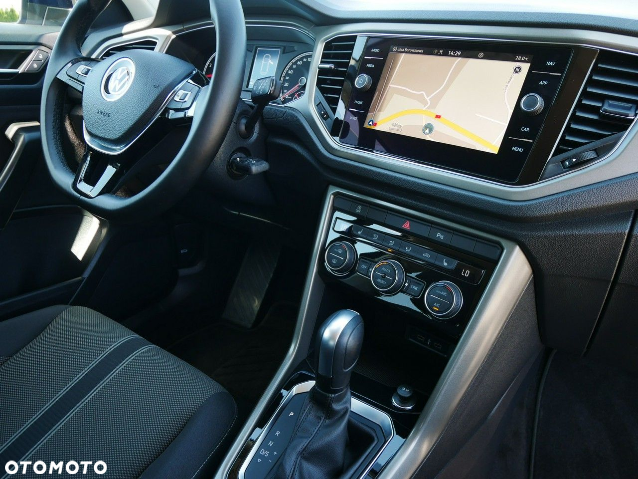 Volkswagen T-Roc - 22