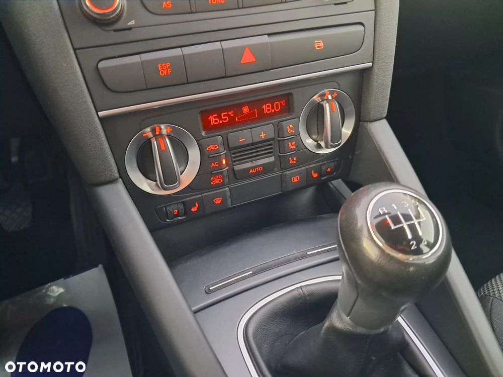 Audi A3 Sportback 1.6 Ambition - 26