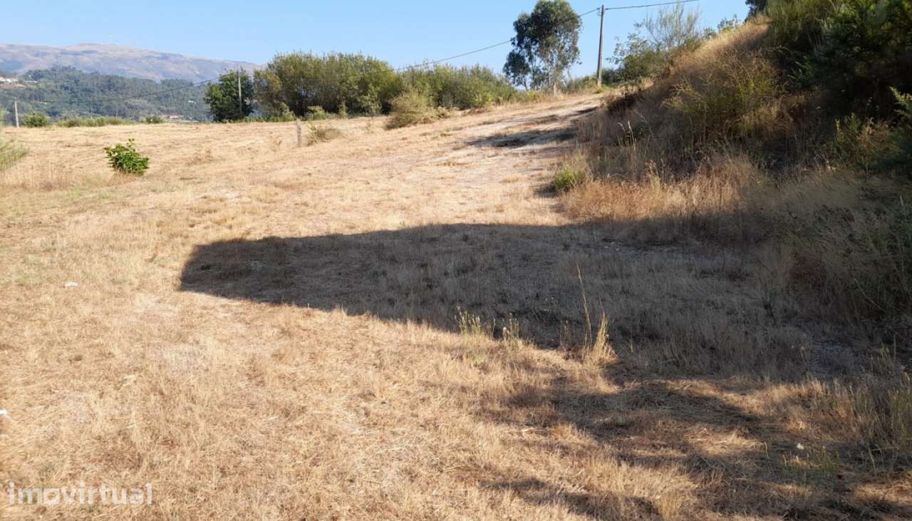 Venda Quinta c/ Moradia em pedra, Vila Caiz, Amarante - Grande imagem: 5/35