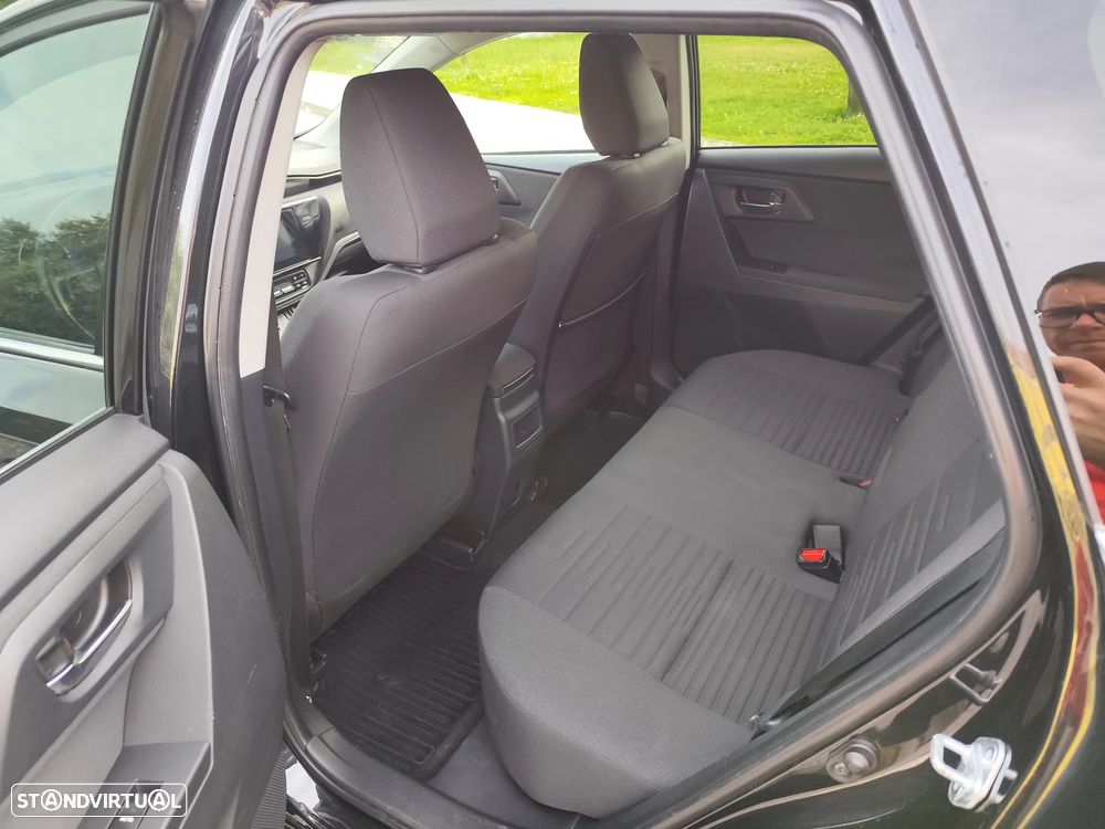 Toyota Auris Touring Sports 1.4 D-4D Comfort+Pack Sport - 7