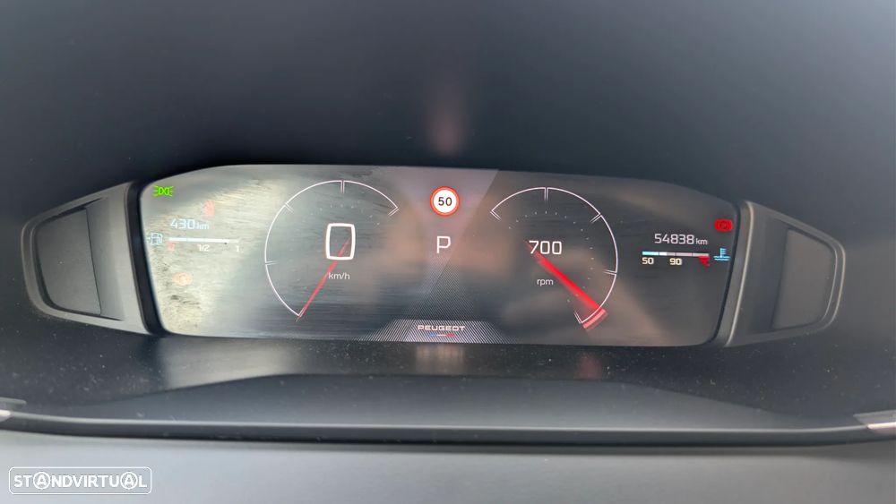 Peugeot 2008 1.2 PureTech GT EAT8 - 11