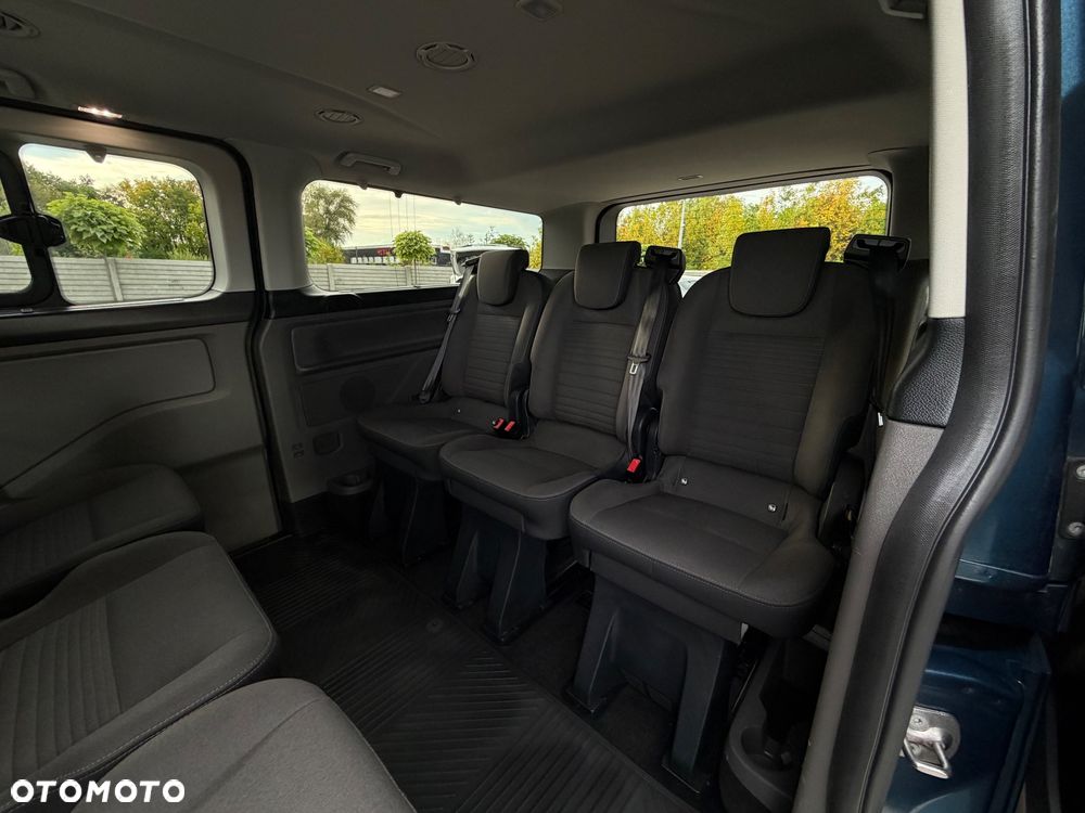 Ford Tourneo Custom 320 L2H1 VA Autm Shuttle Titanium - 22