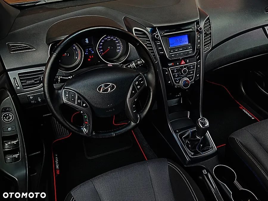 Hyundai i30 blue 1.6 GDI Passion - 21