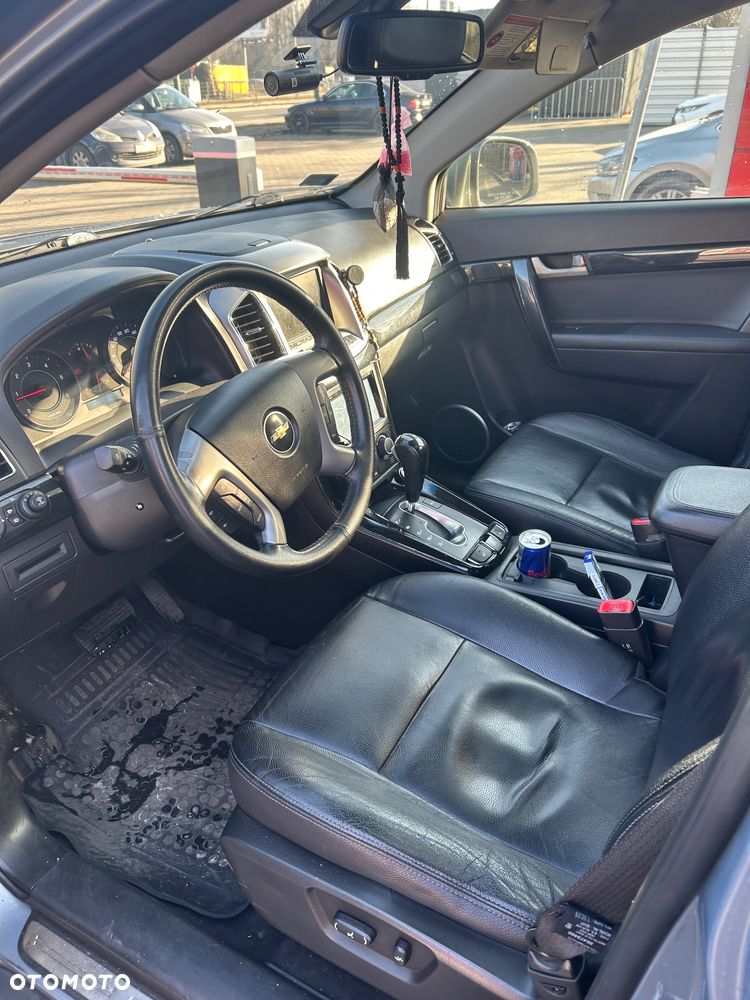 Chevrolet Captiva 2.2 D LTZ - 11