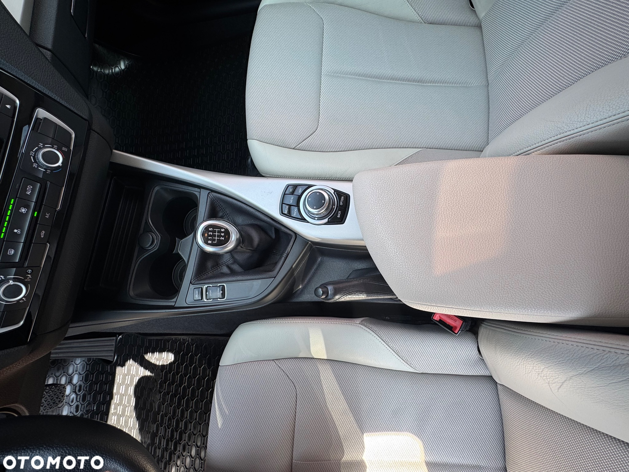 BMW Seria 2 218d Coupe M Sport - 16
