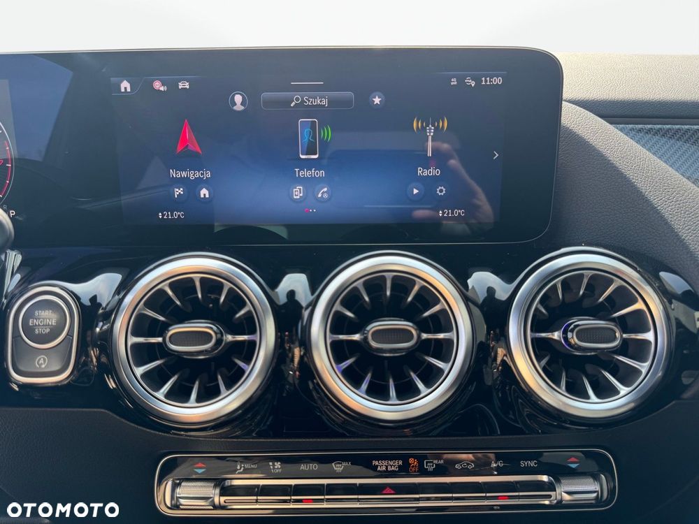 Mercedes-Benz GLA - 18