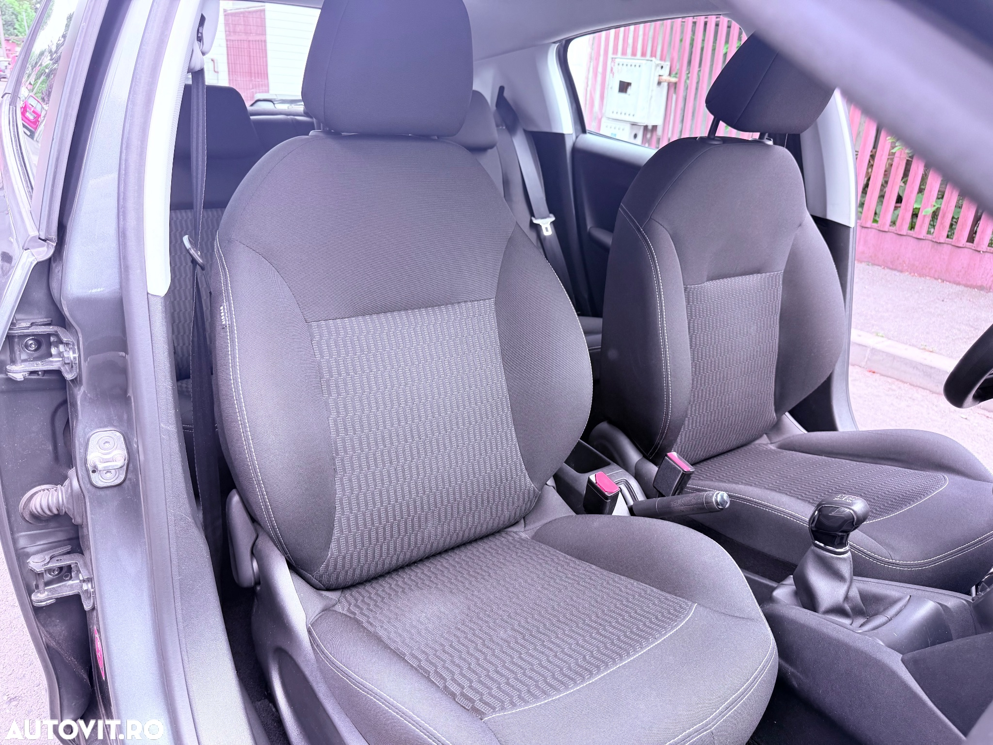 Peugeot 208 PureTech 82 Start & Stop Allure - 28