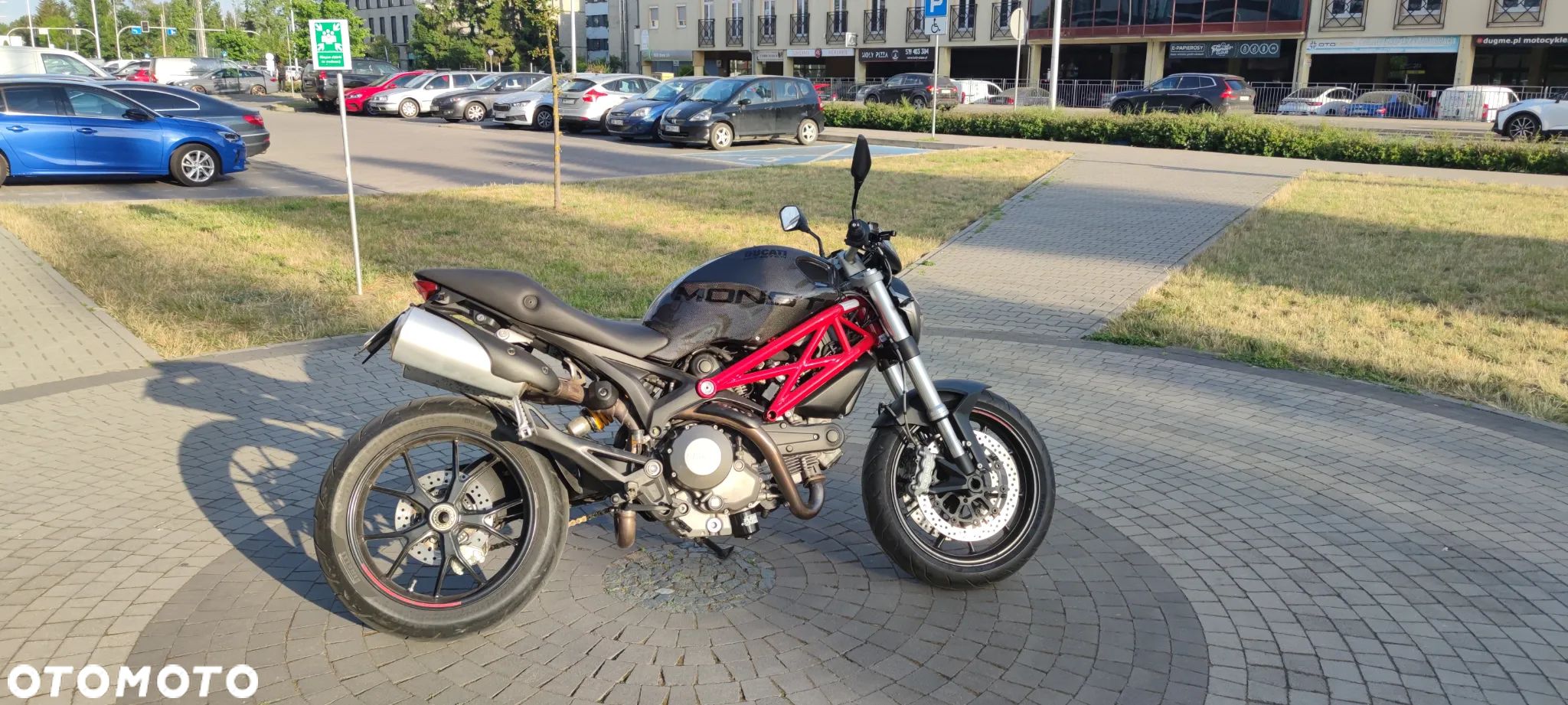 Ducati Monster - 1